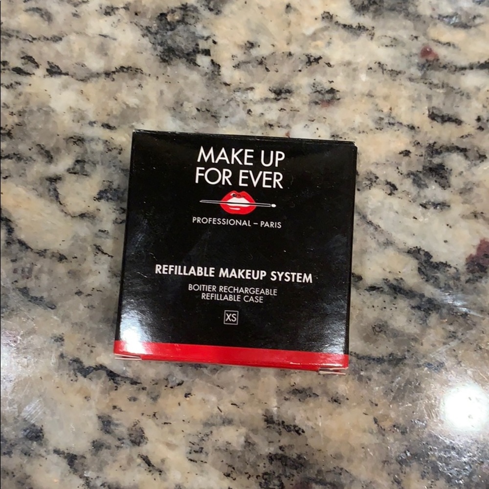 Make up forever eye shadow